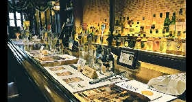 バーテンダー気分を体験!カクテル基礎レッスン&バー体験【中目黒】